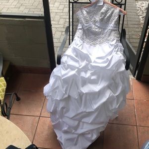 Wedding dress